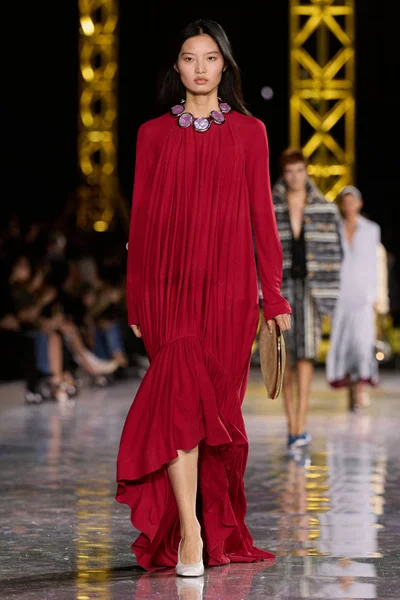 Look 8